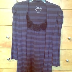 One piece tunic shirt, looks like two pieces!